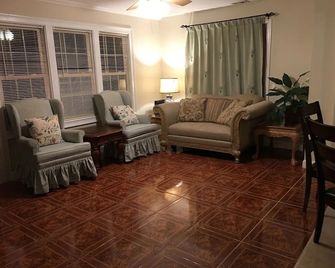 Sweethome303 - Rockville - Wohnzimmer