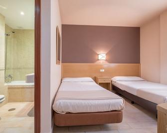 Hotel Vivar - Griñón - Bedroom