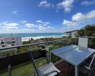 Lorne Beach Accom - Apt 2 - Lorne - Balkon