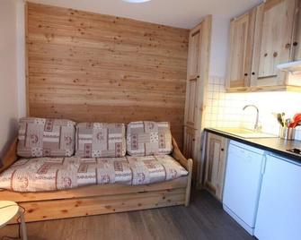 Meribel-Mottaret: exceptional location of the chalet-shaped building - Les Allues - Salon