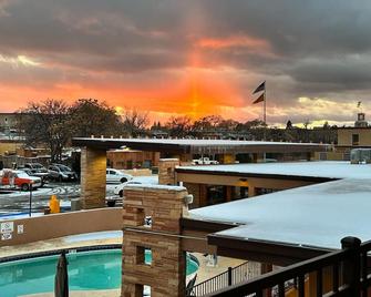 El Sendero Inn, an Ascend Collection Hotel - סנטה פה - בניין