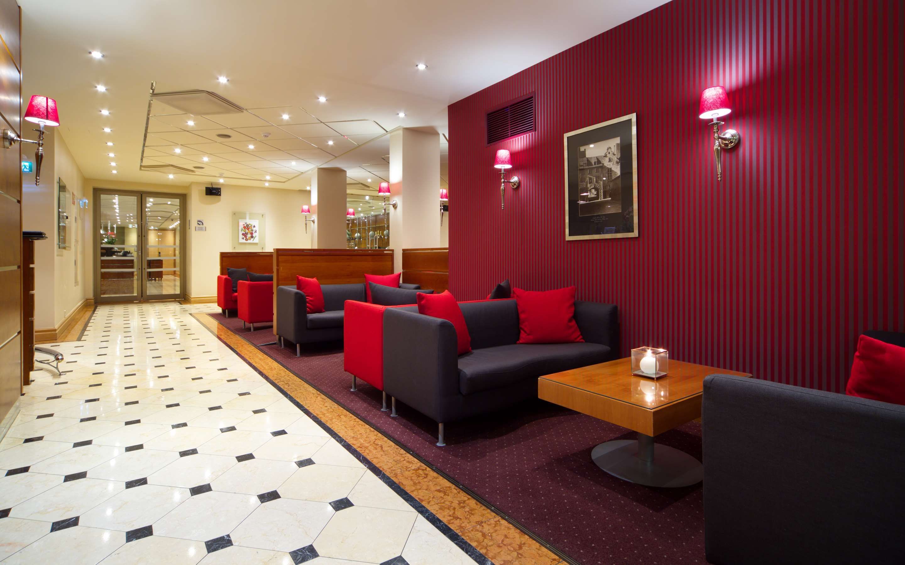 Lobby view of Radisson Blu Ridzene Hotel, Riga