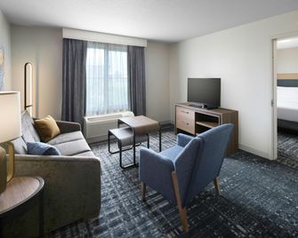 Homewood Suites by Hilton Newburgh-Stewart Airport - New Windsor - Obývací pokoj