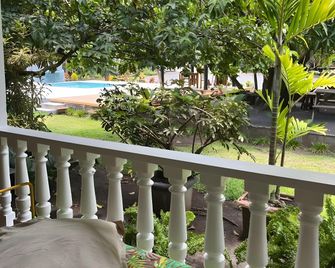 Pension pare lodge - Pirae - Balkon