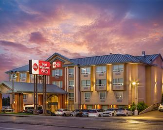 بست ويسترن بلس كالياري سنتر إن - كالغاري - مبنى