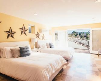 Via del Sur - Temecula - Bedroom