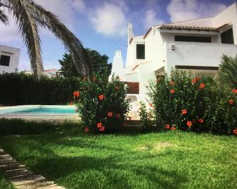 House with pool near the beach and marina - Cala en Bosch - Pool
