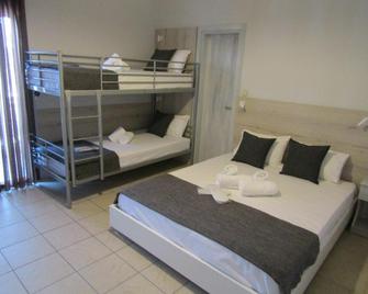 Hotel Zefyros - Kateríni - Bedroom