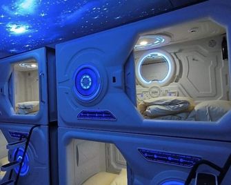 just hostel capsules - Alicante
