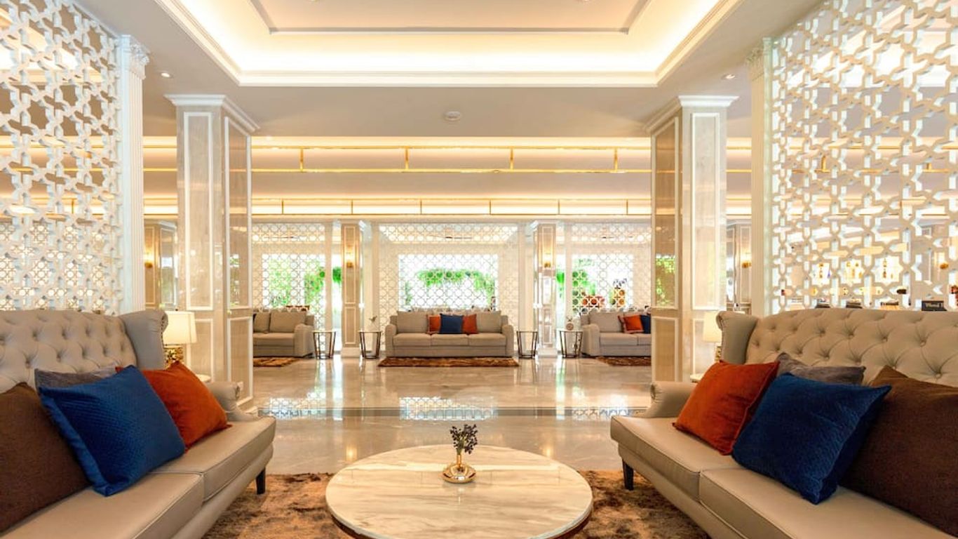 The Beverly Hotel Pattaya