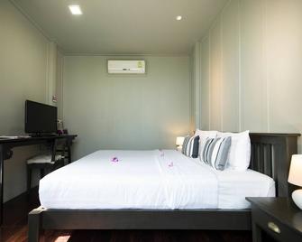Dorm of Happiness by Tharaburi Resort - Sukhothai - Bedroom