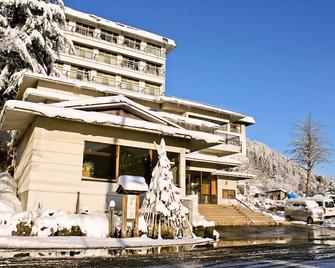 تاكاهان - Yuzawa - مبنى