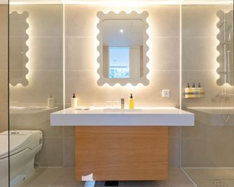 Potalaka Naksan Beach Wellness - Yangyang - Bad