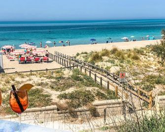 Hotel I Colori Del Mare - Torre San Giovanni - Strand