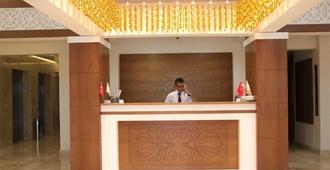 Grand Aras Hotel - Elazığ - Front desk