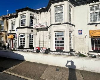 Fjaerland Hotel - Great Yarmouth - Building