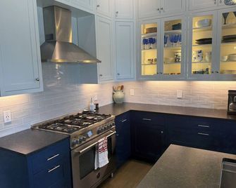 “Unwind, recharge, and experience the magic of Maine's Working Waterfront - Saint George - Kitchen