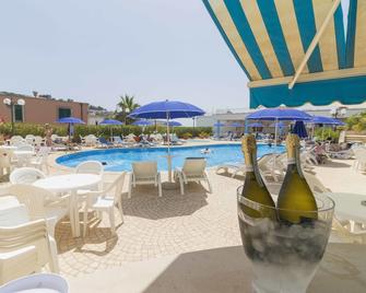 Hotel Ristorante Panoramico - Castro di Lecce - Pool