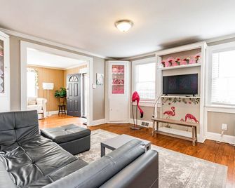 Insta Worthy Stay! - Fun In Downtown Raleigh! - ראליי - סלון