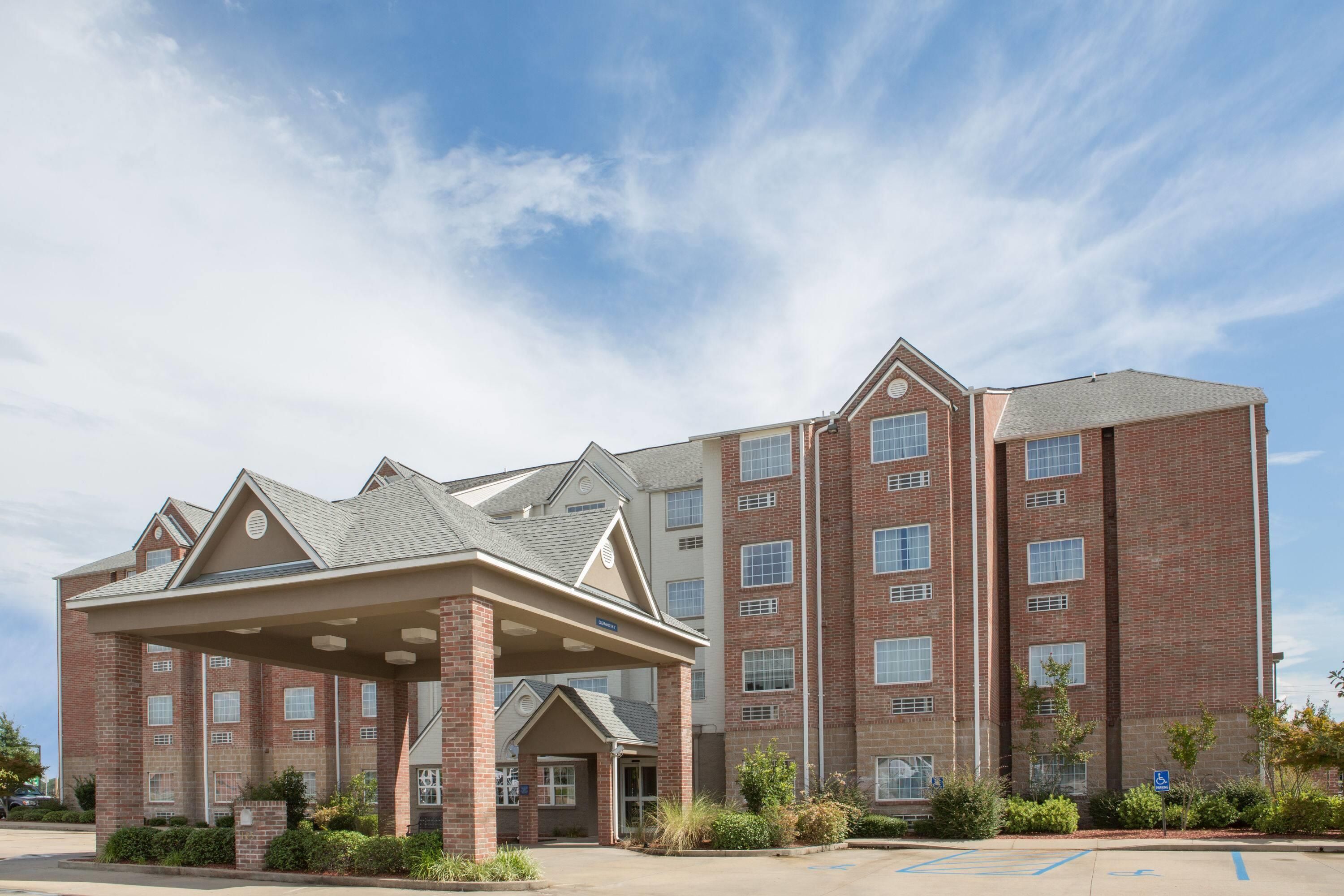 Microtel Inn & Suites by Wyndham Hattiesburg - האטיסברג - בניין