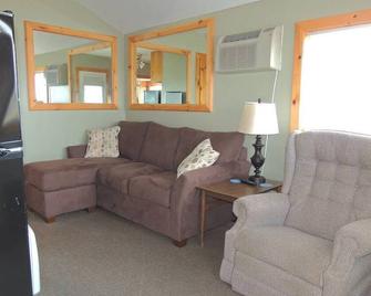Cottage #6 - 2 bedroom/ 1 bath - Cape Vincent - Sala de estar
