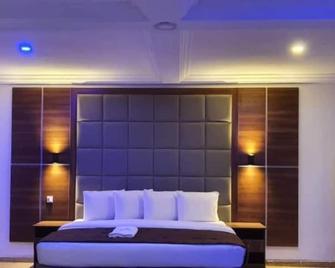 Presken Hotel And Resorts Mojidi - Lagos - Bedroom