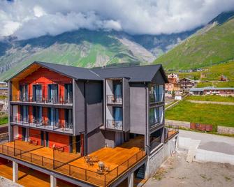 Hotel Darchi Kazbegi - Stepantsminda - Building