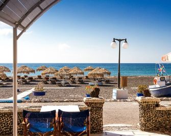 Stavros Beachfront Domes by Booking Kottas - Agios Georgios