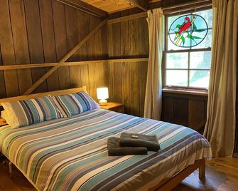 Willow Cottage @ Hidden Valley Retreat Cottages - Richmond - Habitación