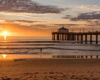 Surf Studio Ocean View Patio Steps 2 Beach Parking - Manhattan Beach - Beach