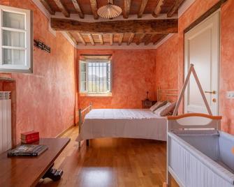 3 bedroom gorgeous home in Orbicciano - Monsagrati - Habitación