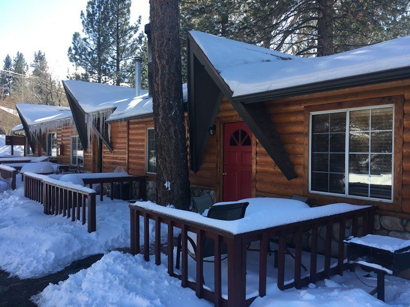 Big Bear Frontier - ביג בר לייק - בניין