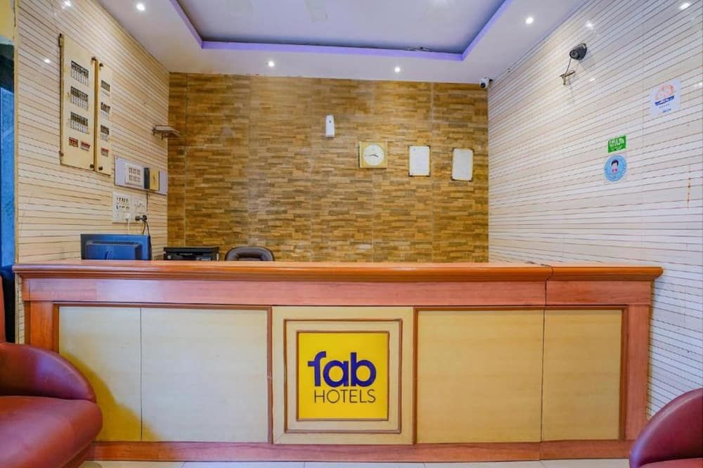 Fabexpress New Deepak - Nr Fort & Csmt Station - מומבאי - דלפק קבלה