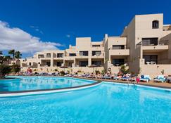 Blue Sea Costa Teguise Gardens - Costa Teguise - Pool