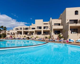 Blue Sea Costa Teguise Gardens - Costa Teguise - Pool