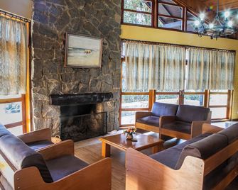 Pousada Aguia da Montanha - Monte Verde - Sala de estar