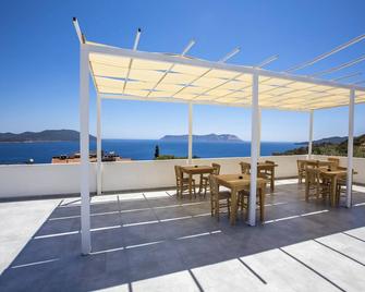 Nergis Pansiyon - Kaş - Balcón
