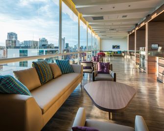 Hampton By Hilton Bucaramanga - Bucaramanga - Aula