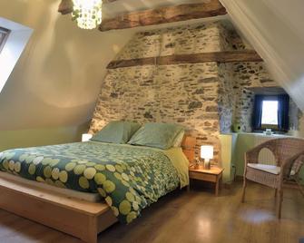 Very large property, ideal for large groups seeking tranquility - Saint-Germain-les-Vergnes - Habitación