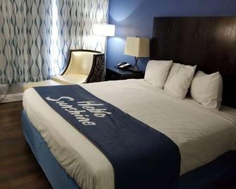 Days Inn by Wyndham Thomson - Thomson - Bedroom