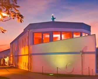 Hotel & Restaurant Hanse Kogge - Koserow - Building