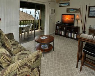 Kihei Kai Oceanfront Condominiums - Kīhei - Living room