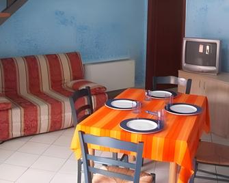 Hotel Residence La Fortezza - San Lucido - Dining room