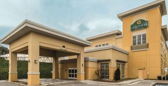 La Quinta Inn & Suites by Wyndham Knoxville Papermill - Knoxville