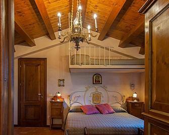 Villarose - Castelbuono - Schlafzimmer