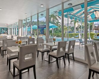 بست ويسترن بلس أوشن سايد إن - فورت لاودردال - مطعم