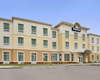 Days Inn by Wyndham Victoria - Victoria - Rakennus