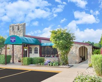 Knights Inn Battle Creek MI - Battle Creek - Будівля