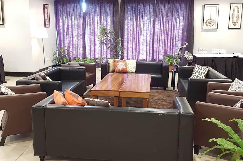 Paddy's Hotel & Apartments - Port Moresby