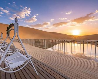 Moyan | Tengger Desert Scenic Homestay - Zhongwei - Balcón